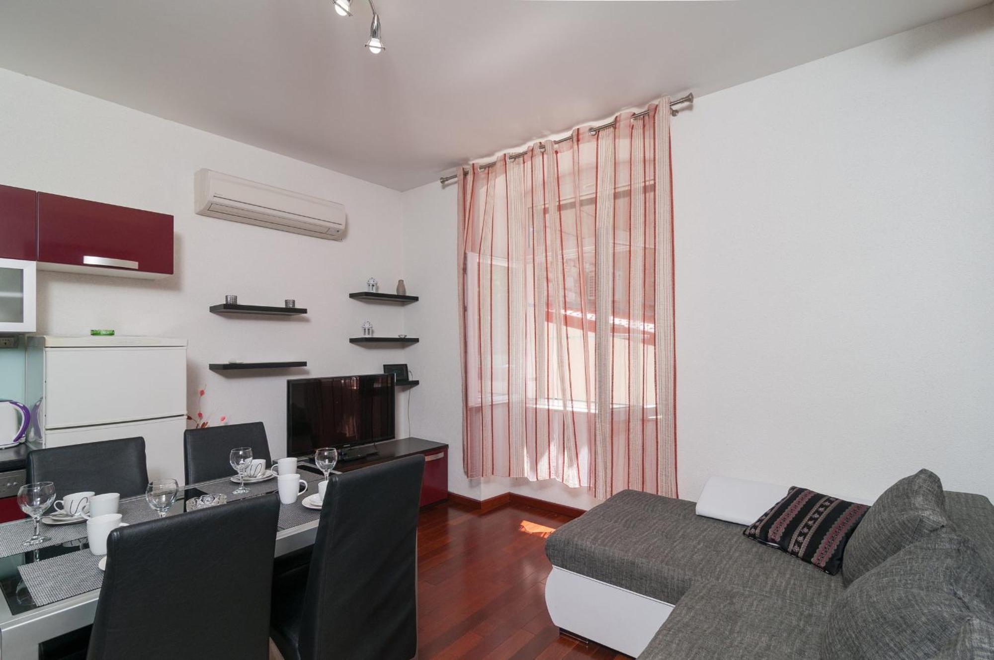 Split Center Apartment Exterior photo